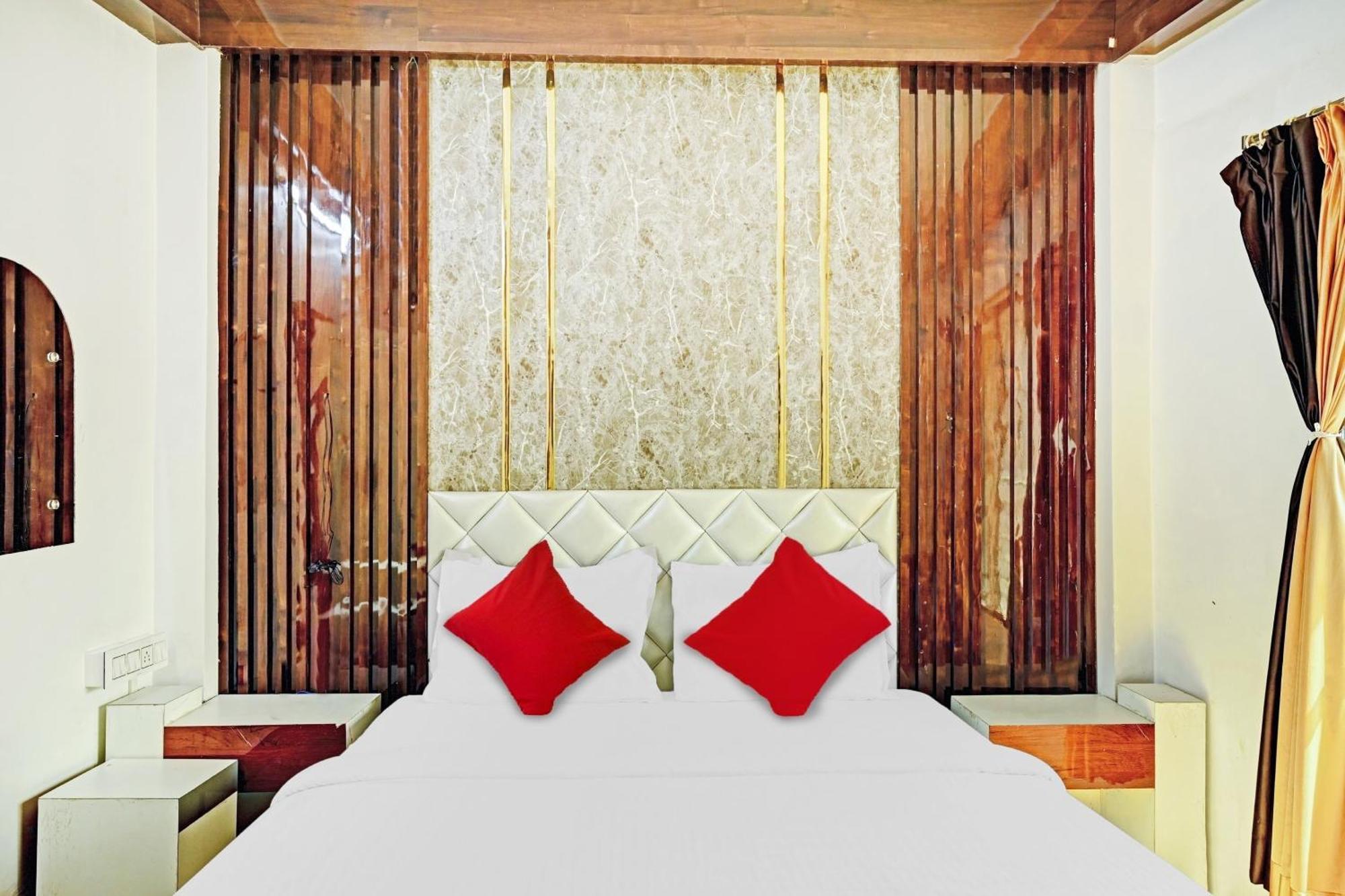 Hotel O Om Shanti Inn Калькутта Экстерьер фото